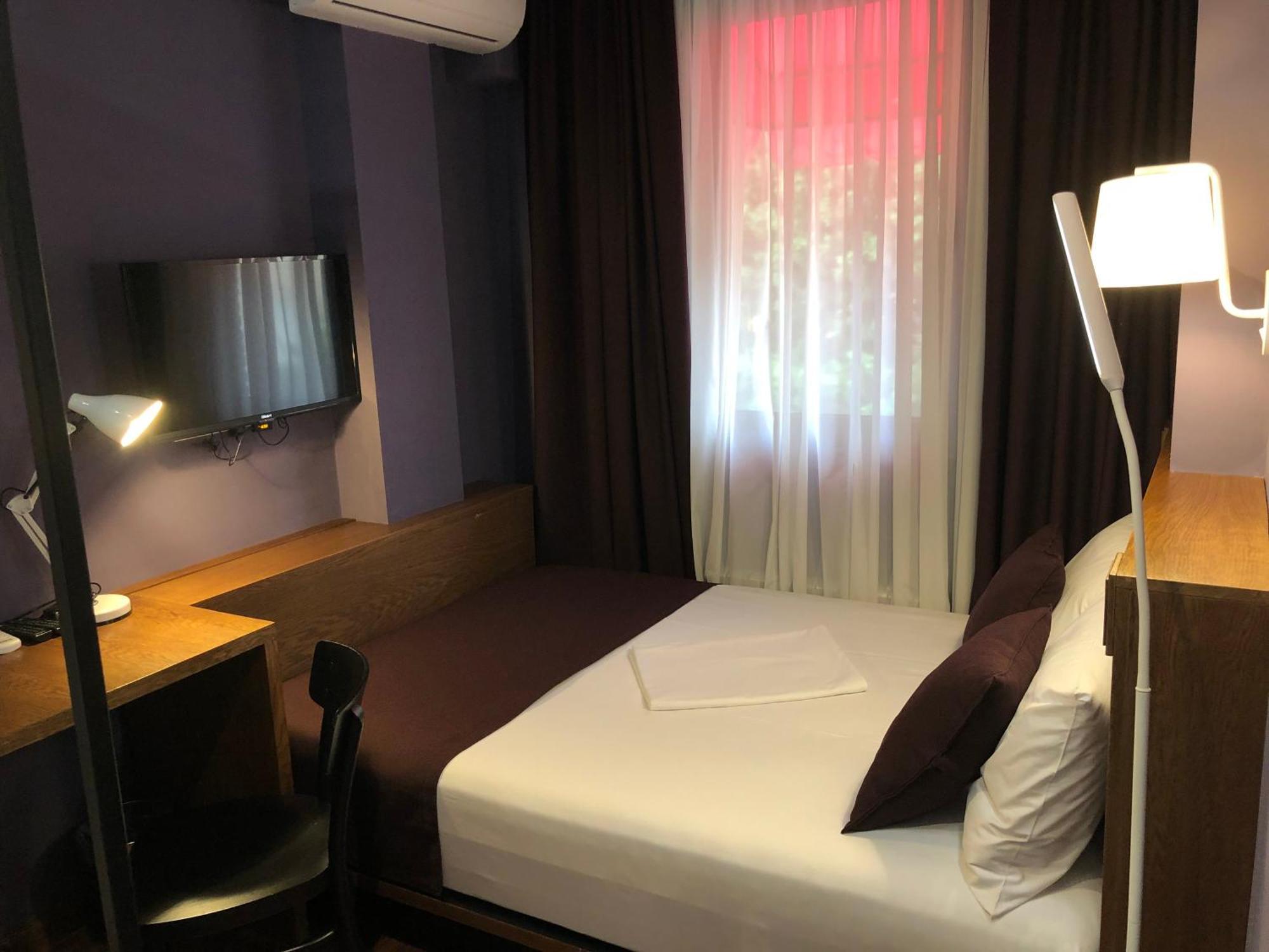 Elle Boutique Hotel Τυφλίδα Δωμάτιο φωτογραφία